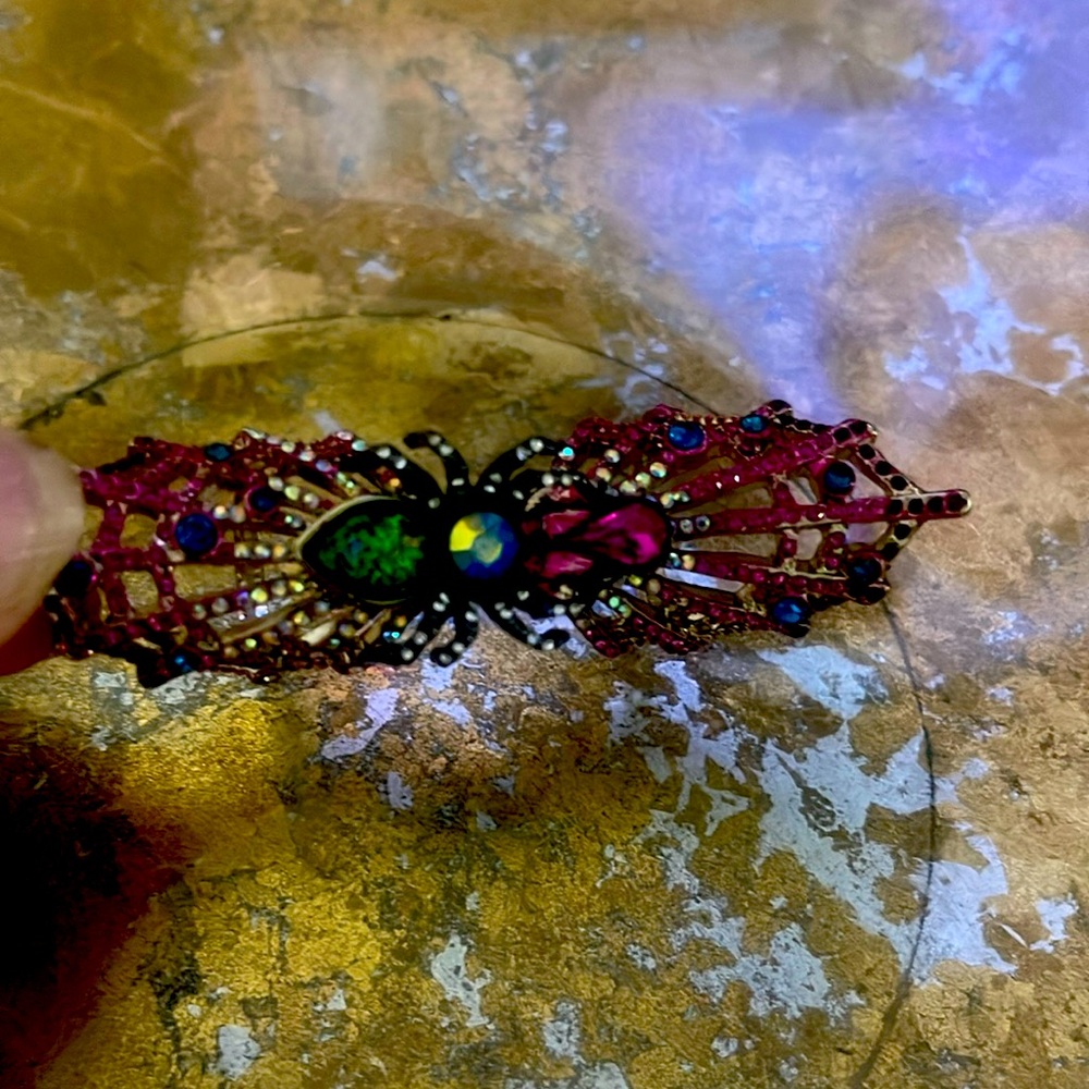 Betsy Johnson spider ring
